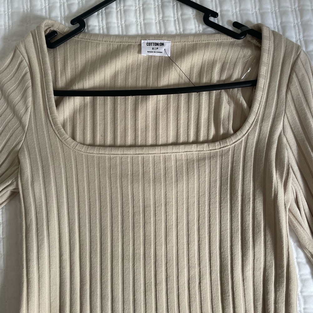 Long sleeve tee
